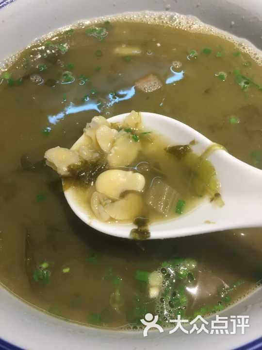 酸菜胡豆瓣汤