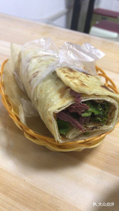 河间驴肉火烧大饼卷肉图片 - 第1张