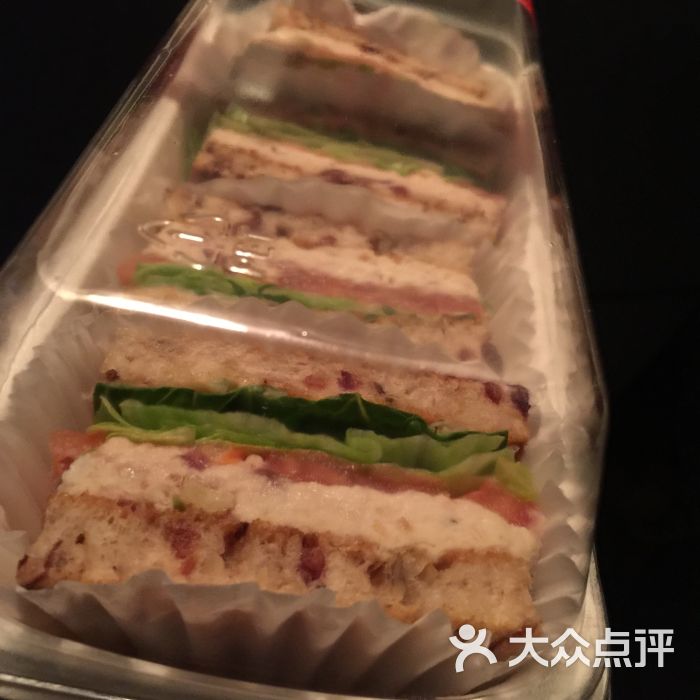 巴黎贝甜(禹州商业广场店)蔓越莓鸡肉三明治图片 - 第55张