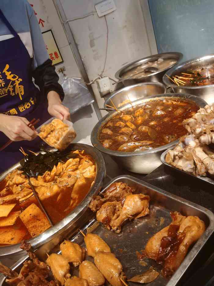 周丽君小吃(中东路店"中东路总店,最开始知道的时候就是这家,后.
