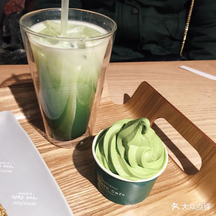 innisfree·悦诗风吟咖啡店原味绿茶拿铁图片