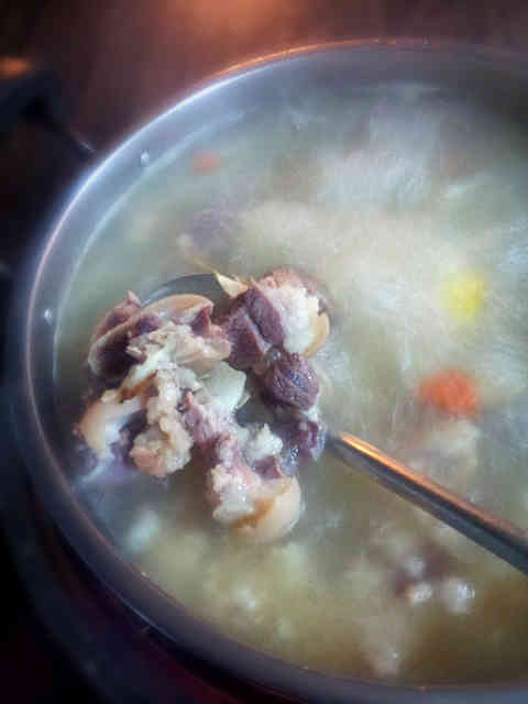 反对卖狗肉个和吃狗肉的人!