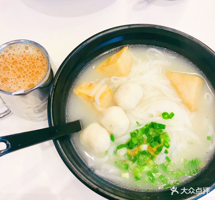 香港仔鱼蛋粉图片