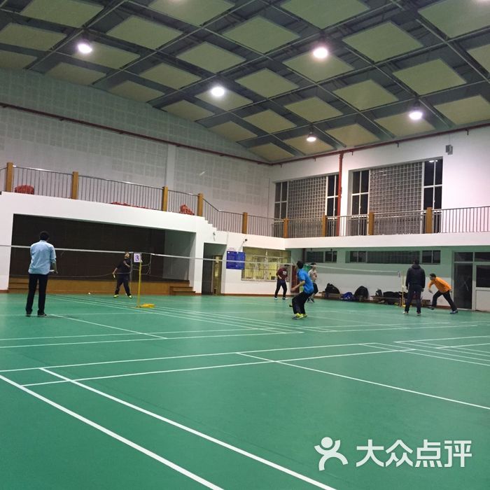 建平世纪中学羽毛球馆