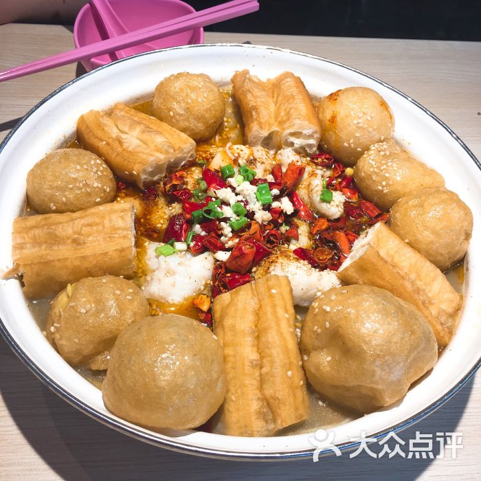 友达面馆:座位必须提前预约,晚八点半准时.郑州