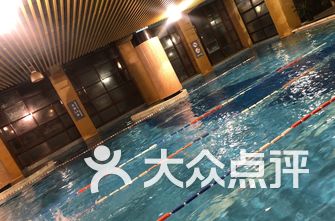 上海健身房排名_健身房美女(2)