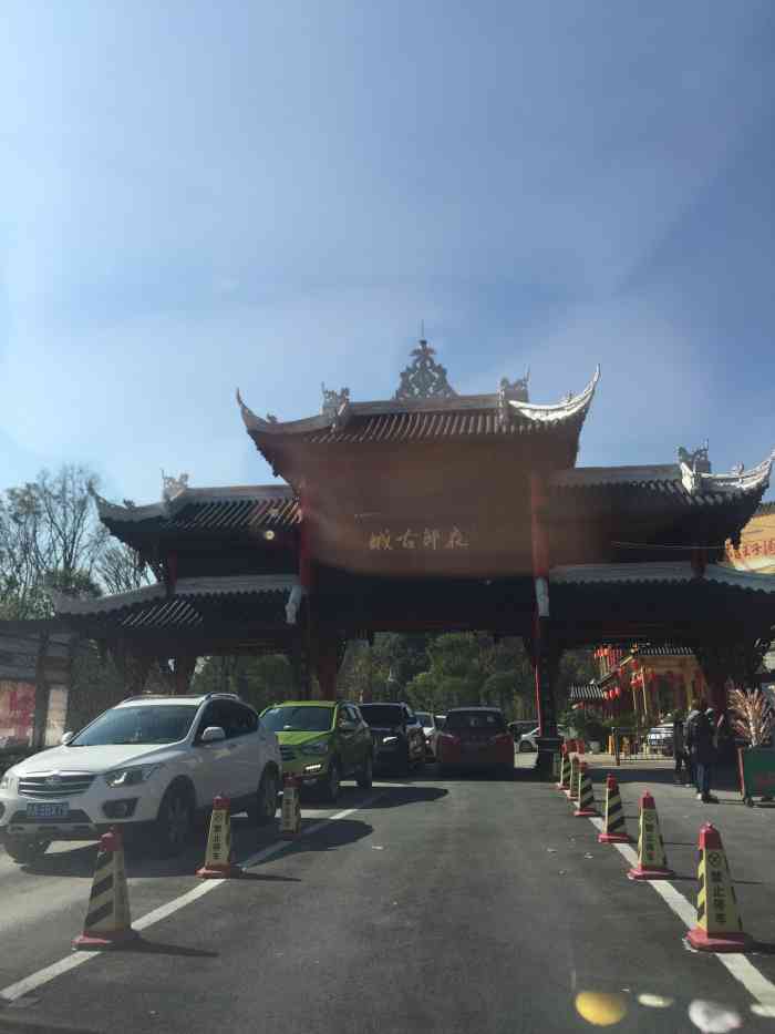 夜郎古城"作为贵州行的最后一天,前往此地,从贵阳市.