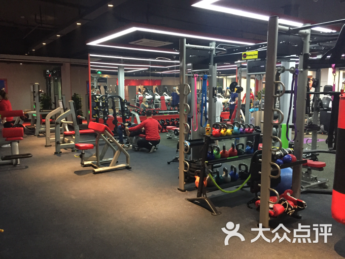 健身房内