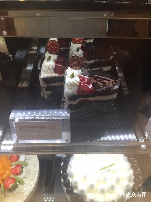 85度c(融侨中心店)樱桃黑森林蛋糕图片