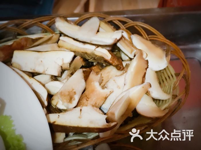 翠竹园野生菌火锅店牛肝菌图片 第281张
