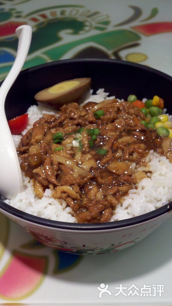 外婆卤肉饭