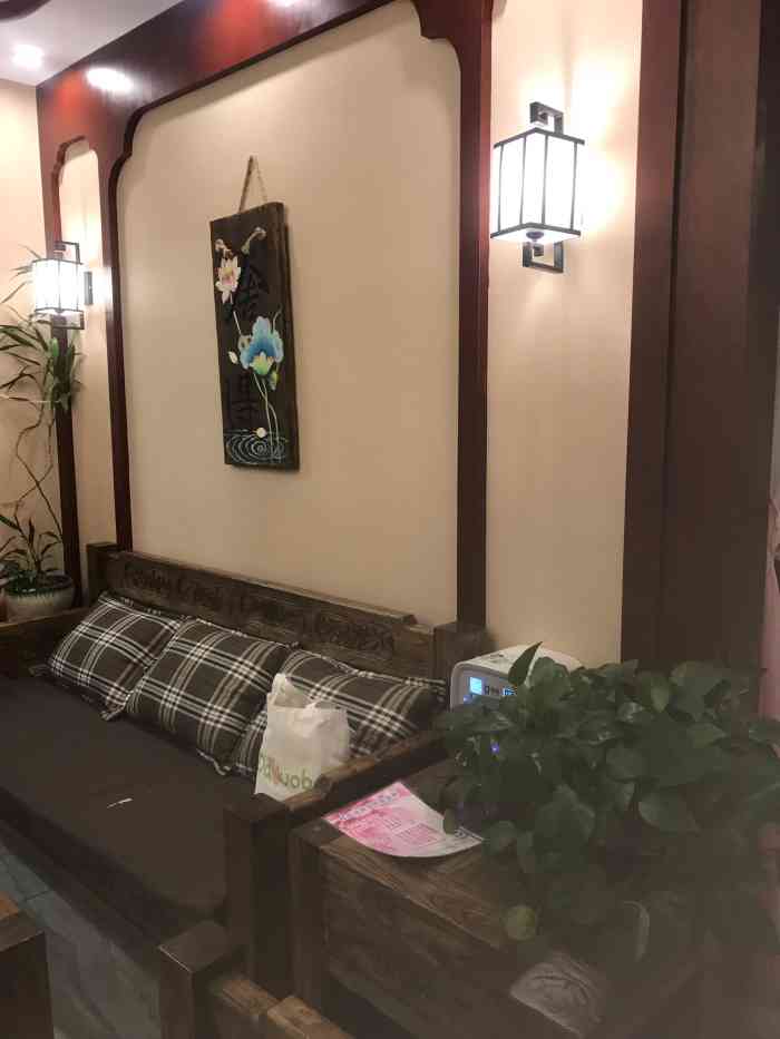 月亮湾美容美体按摩spa(马鞍山路店)-"【项目】按摩小尹姐姐手法好,人