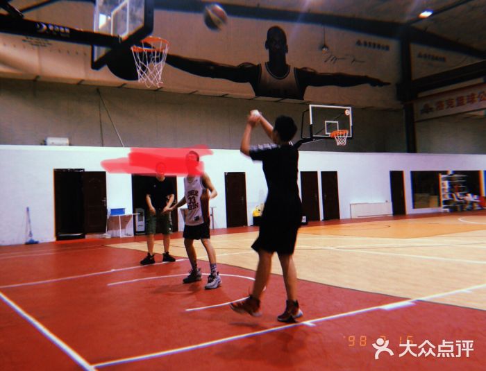 洛克篮球公园图片