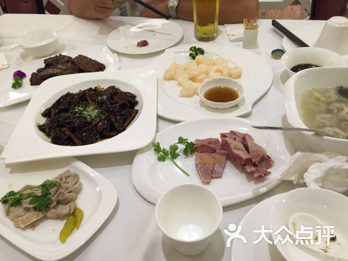 光明邨大酒家的点评