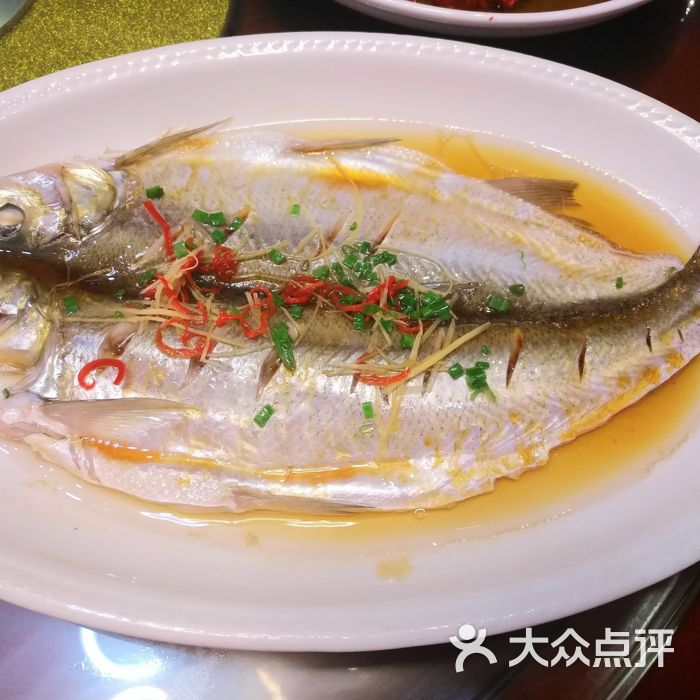 江南蟹舫·阳澄湖农家菜清蒸白鱼图片-北京大闸蟹-大众点评网