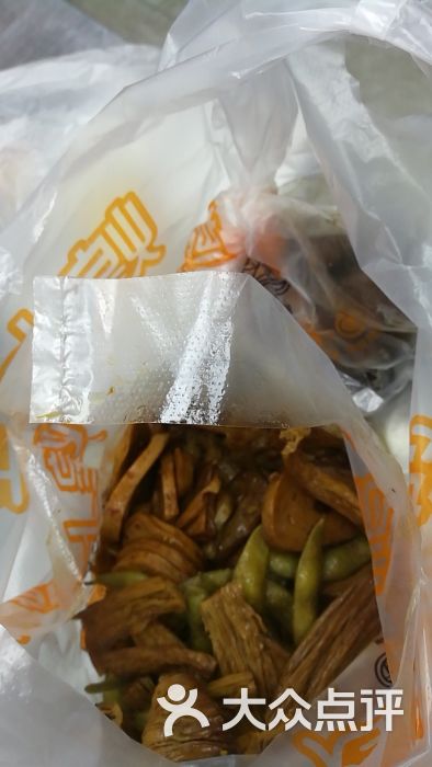 煌上煌:味道很奇怪,还是比较喜欢绝味和.长沙美