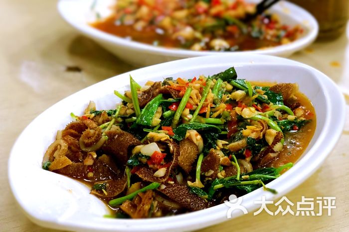 油呛毛肚