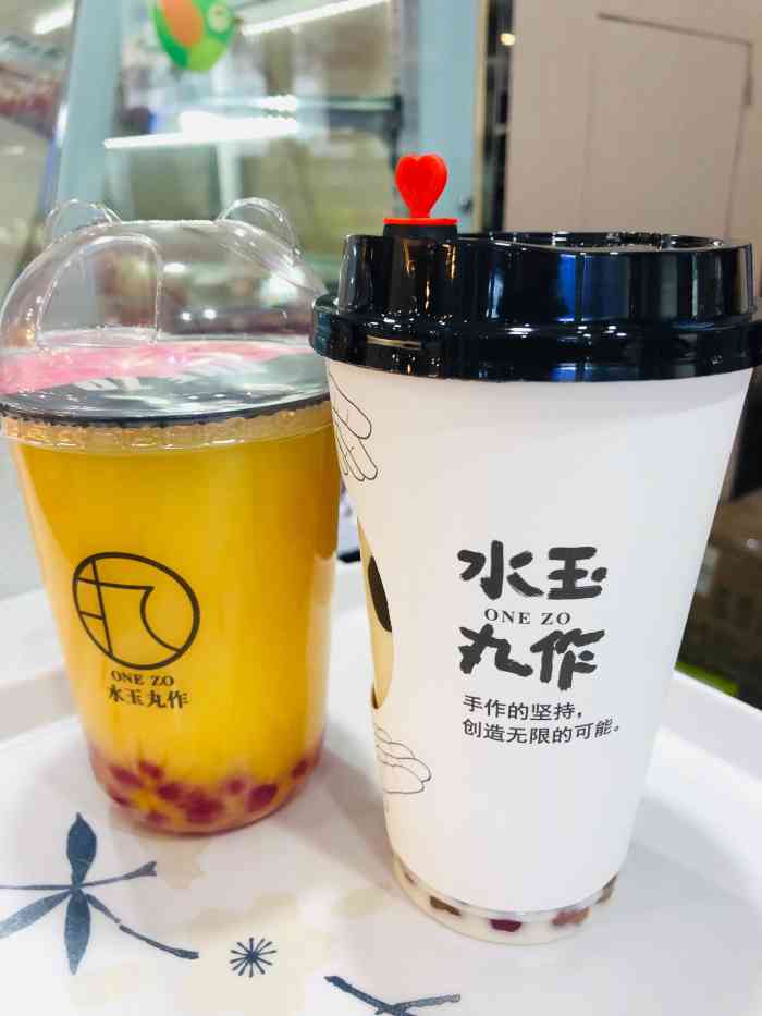 水玉丸作(湖南路旗舰店"楼下的奶茶店,生意非常好,大多是外卖.到.