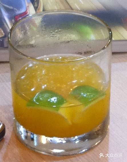 绝对的宅男之家,里面大部分客人都是男的,女.