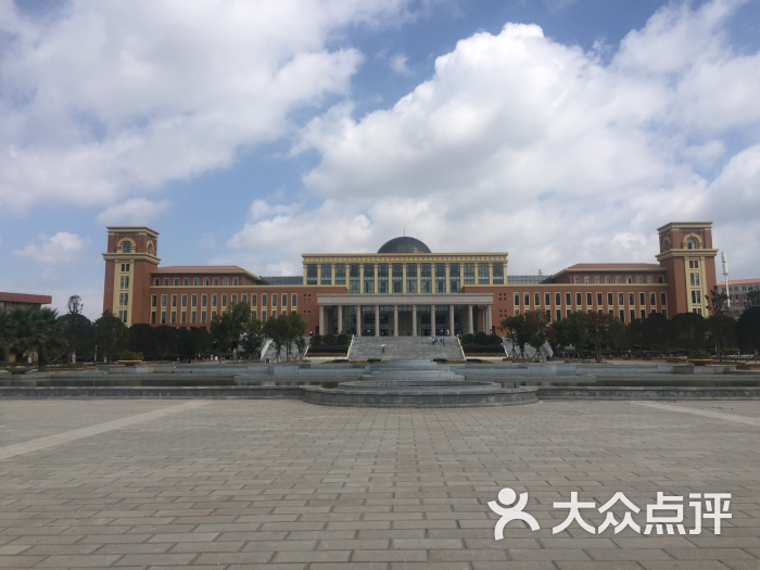 云南大学呈贡校区图书馆图片 第9张