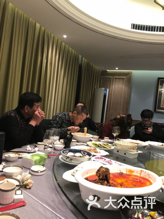 红旗饭庄·烤鸭(南开店)图片 - 第1张