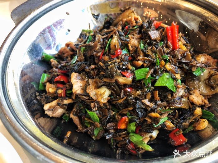 农家肉盐菜钵