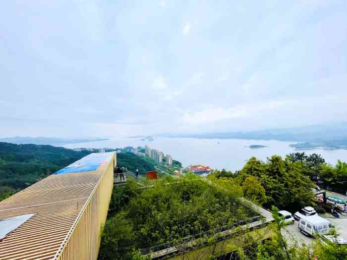 千岛湖天屿-"我们是开车上千岛湖天屿山观景台,一路上