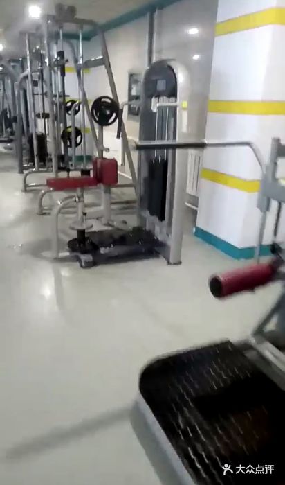 龙洋温泉游泳馆