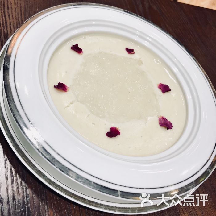 玫瑰杏仁燕窝