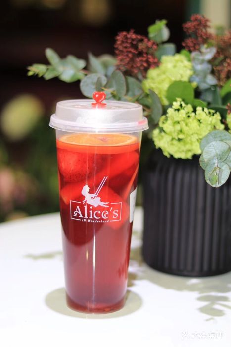 alice's(财富中心店)黑醋栗水果茶图片 第1张