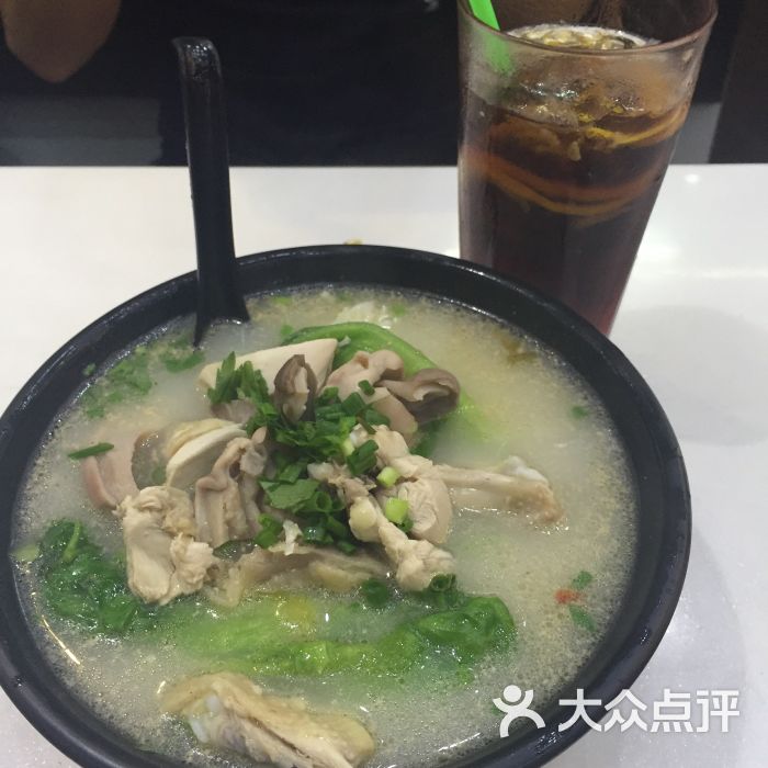 香港阿一猪扒酸辣米线胡椒猪肚鸡汤泡饭图片 - 第2张