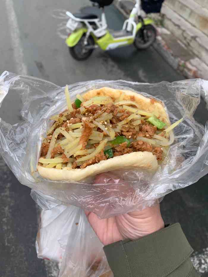 丝夹饼广告济宁土豆丝鸡丝夹饼教程饼夹菜的图片大全鸡肉土豆丝夹饼