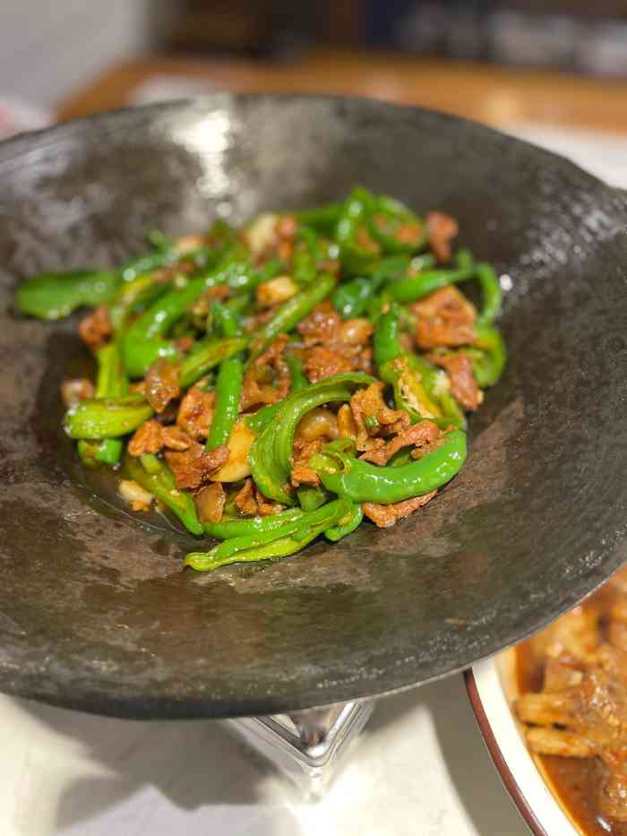 易小厨·辣椒炒肉(万丰店"总体还行,就是去了才知道团购要提前两