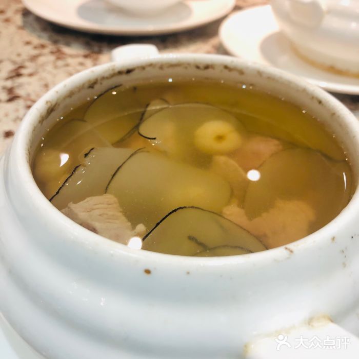 油尖嘴港记餐厅(湖里万达店)海底椰瘦肉汤图片