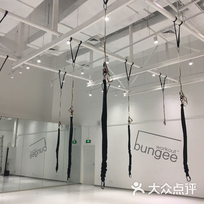 jumplify bungee workout theatre图片-北京私教工作