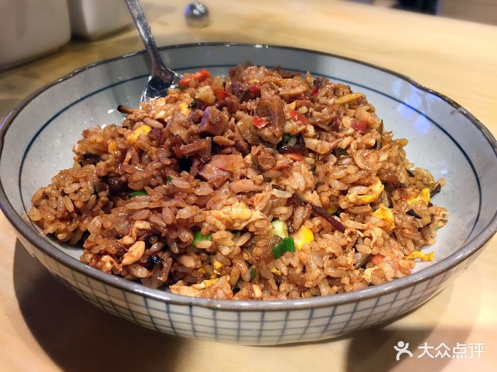 男子汉炒饭(万达广场店)卤牛肉炒饭图片