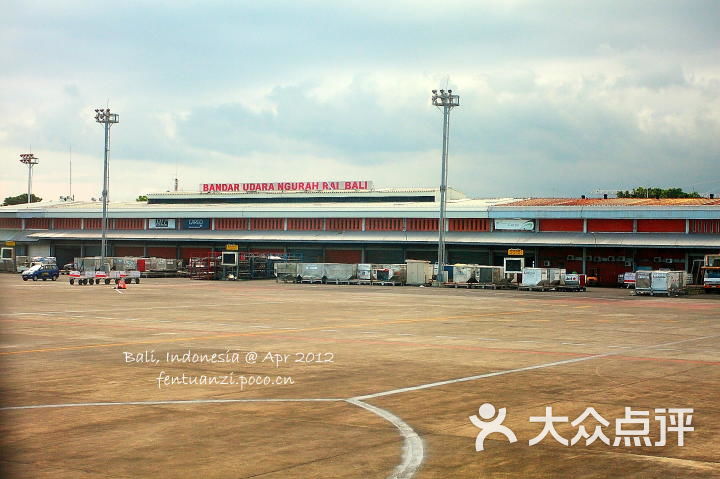 伍拉·赖国际机场图片