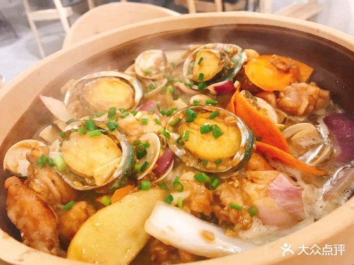 粤a1989鲍鱼鸡煲(上社店)图片