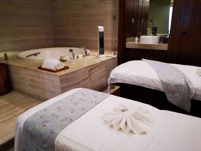 汌悦spa·科技美容中心(温德姆店"在温德姆豪庭酒店五楼,从酒店大厅