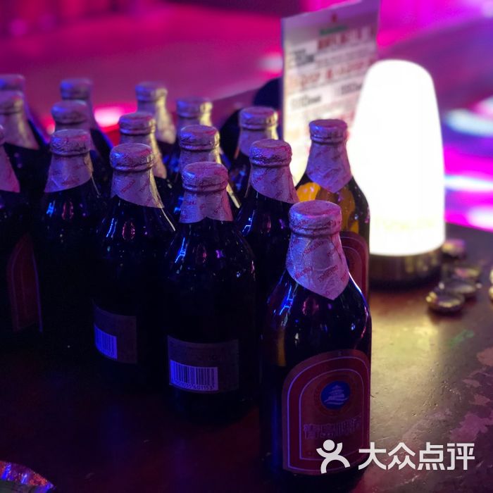 艾丽丝酒吧
