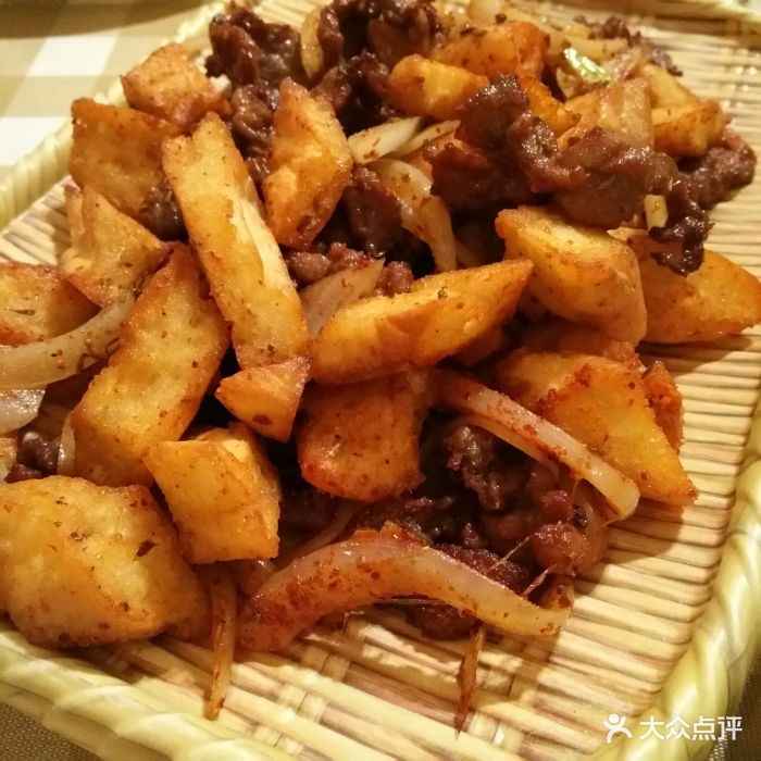 馕丁炒烤肉