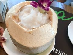 -Chom Cafe and Restaurant