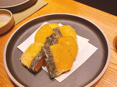 -RONIN Snack Bar