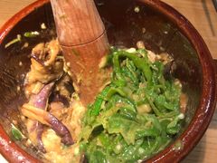 皮蛋青椒擂茄子-费大厨辣椒炒肉(万家丽一店)