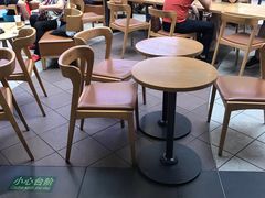 大堂-星巴克(广州中华广场B1层店)