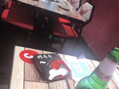 -虾弄弄海派小龙虾·牛羊蝎子火锅