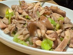 小炒腊肉皮条菌-一坐一忘云南菜(卓悦中心)