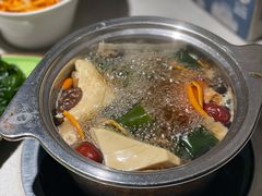 野菌汤锅-一叶一世界•素食餐厅(环球中心店)