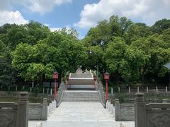 -烈士陵园(地铁站)
