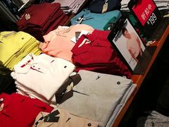 -Hollister(天环广场店)